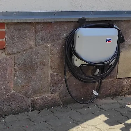 Crossartig Parken,fahrradgarage Und Pkw-wallbox Am Haus Apartment